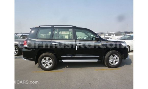 Tenga Imported Toyota Land Cruiser Nhema Mota in Import - Dubai in Harare Tenga Imported Toyota Land Cruiser Nhema Mota in Import - Dubai in Harare