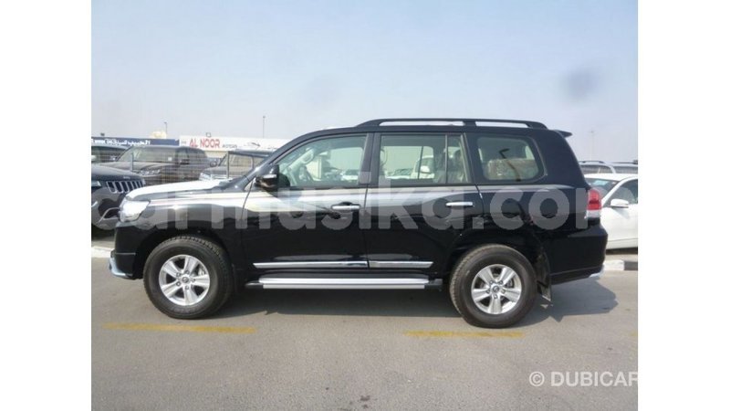 Big with watermark toyota land cruiser harare import dubai 12585