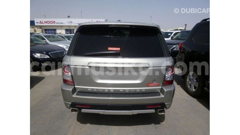 Big with watermark land rover range rover harare import dubai 12586