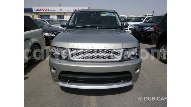 Big with watermark land rover range rover harare import dubai 12586