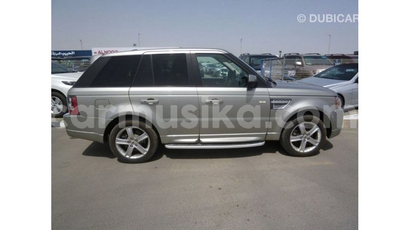 Big with watermark land rover range rover harare import dubai 12586