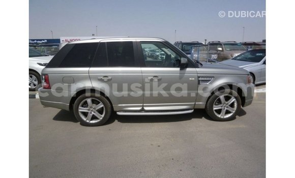 Tenga Imported Land Rover Range Rover Zvimwe Mota in Import - Dubai in Harare Tenga Imported Land Rover Range Rover Zvimwe Mota in Import - Dubai in Harare