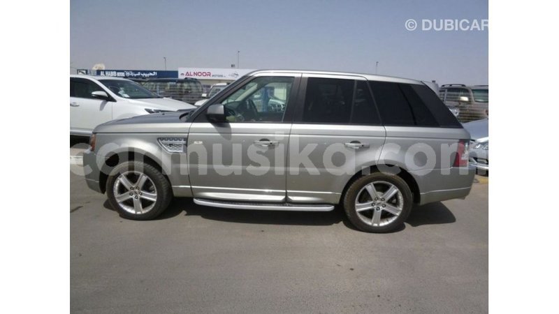 Big with watermark land rover range rover harare import dubai 12586