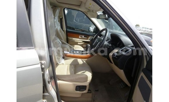 Tenga Imported Land Rover Range Rover Zvimwe Mota in Import - Dubai in Harare Tenga Imported Land Rover Range Rover Zvimwe Mota in Import - Dubai in Harare