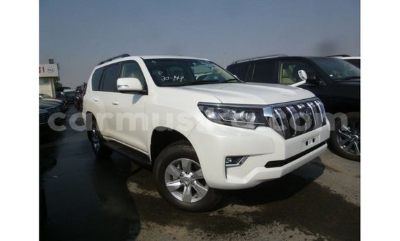 Nunua Imported Toyota Prado Nyeupe Gari ndani ya Import - Dubai nchini Harare Nunua Imported Toyota Prado Nyeupe Gari ndani ya Import - Dubai nchini Harare