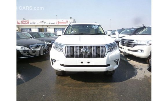 Nunua Imported Toyota Prado Nyeupe Gari ndani ya Import - Dubai nchini Harare Nunua Imported Toyota Prado Nyeupe Gari ndani ya Import - Dubai nchini Harare