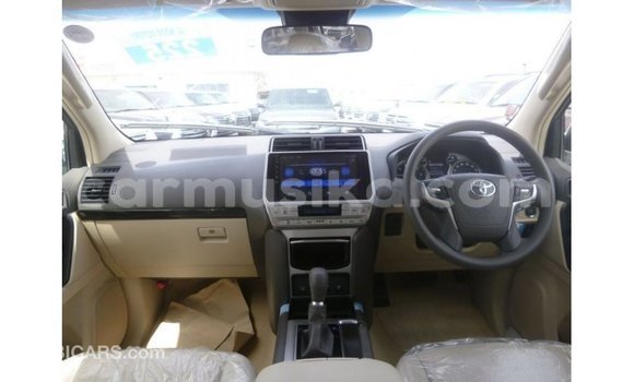 Tenga Imported Toyota Prado Chena Mota in Import - Dubai in Harare Tenga Imported Toyota Prado Chena Mota in Import - Dubai in Harare