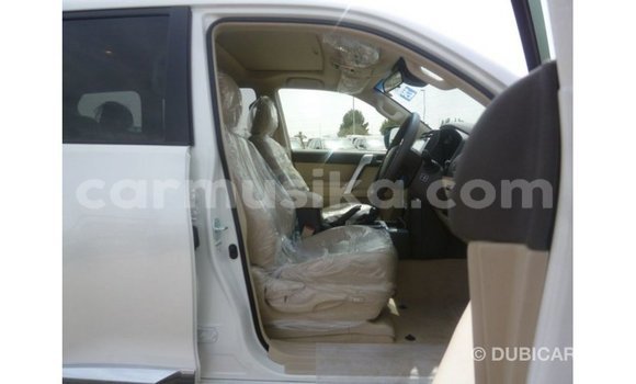 Tenga Imported Toyota Prado Chena Mota in Import - Dubai in Harare Tenga Imported Toyota Prado Chena Mota in Import - Dubai in Harare