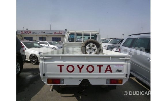 Buy Import Toyota Land Cruiser White Car in Import - Dubai in Harare Buy Import Toyota Land Cruiser White Car in Import - Dubai in Harare