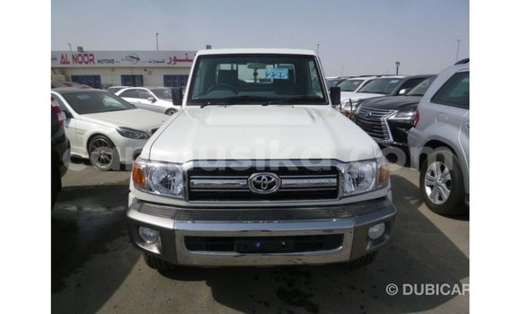 Buy Import Toyota Land Cruiser White Car in Import - Dubai in Harare Buy Import Toyota Land Cruiser White Car in Import - Dubai in Harare