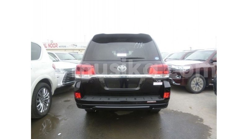 Big with watermark toyota land cruiser harare import dubai 12594