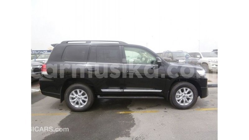 Big with watermark toyota land cruiser harare import dubai 12594