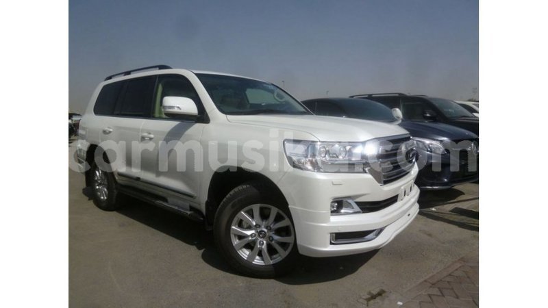 Big with watermark toyota land cruiser harare import dubai 12596