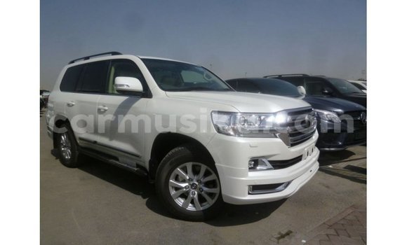 Buy Import Toyota Land Cruiser White Car in Import - Dubai in Harare Buy Import Toyota Land Cruiser White Car in Import - Dubai in Harare