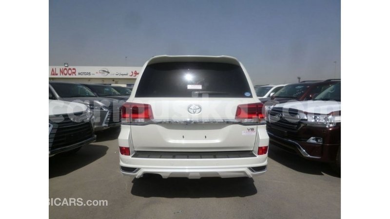 Big with watermark toyota land cruiser harare import dubai 12596