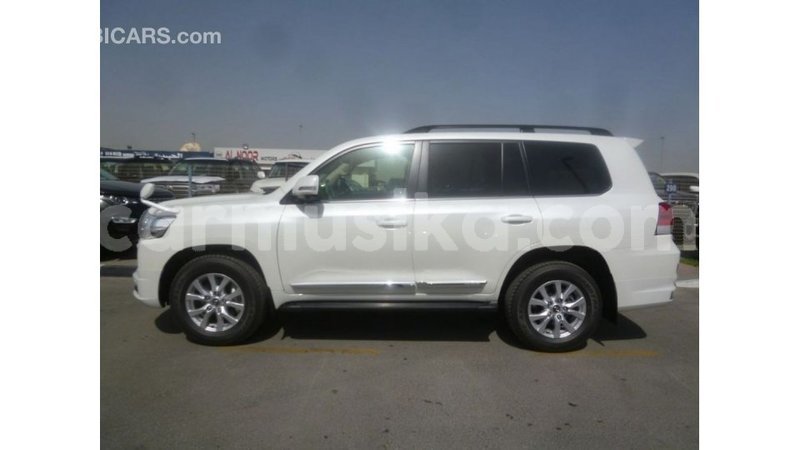 Big with watermark toyota land cruiser harare import dubai 12596