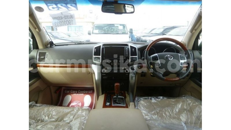 Big with watermark toyota land cruiser harare import dubai 12602