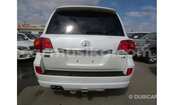 Buy Import Toyota Land Cruiser White Car in Import - Dubai in Harare Buy Import Toyota Land Cruiser White Car in Import - Dubai in Harare