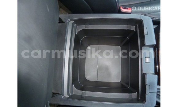 Tenga Imported Toyota Land Cruiser Chena Mota in Import - Dubai in Harare Tenga Imported Toyota Land Cruiser Chena Mota in Import - Dubai in Harare