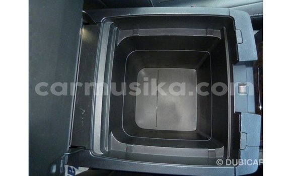 Tenga Imported Toyota Land Cruiser Chena Mota in Import - Dubai in Harare Tenga Imported Toyota Land Cruiser Chena Mota in Import - Dubai in Harare