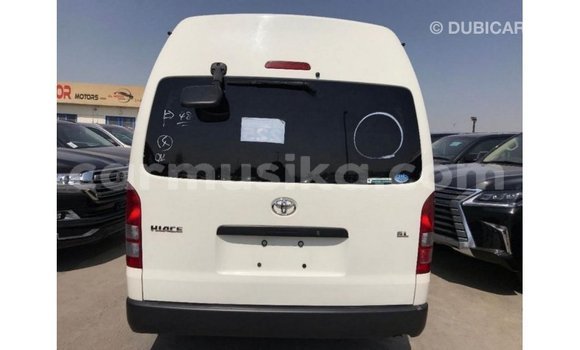 Nunua Imported Toyota Hiace Nyeupe Gari ndani ya Import - Dubai nchini Harare Nunua Imported Toyota Hiace Nyeupe Gari ndani ya Import - Dubai nchini Harare