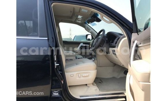 Buy Import Toyota Land Cruiser Black Car in Import - Dubai in Harare Buy Import Toyota Land Cruiser Black Car in Import - Dubai in Harare