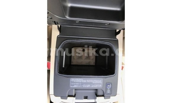 Buy Import Toyota Land Cruiser Black Car in Import - Dubai in Harare Buy Import Toyota Land Cruiser Black Car in Import - Dubai in Harare