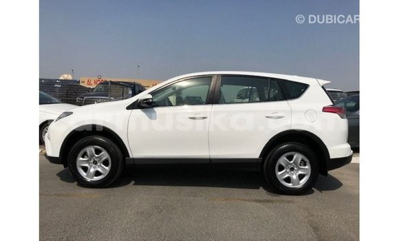 Tenga Imported Toyota HiAce Chena Rori in Import - Dubai in Harare Tenga Imported Toyota HiAce Chena Rori in Import - Dubai in Harare