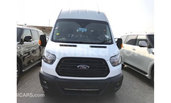 Buy Import Ford Club Wagon White Car in Import - Dubai in Harare Buy Import Ford Club Wagon White Car in Import - Dubai in Harare