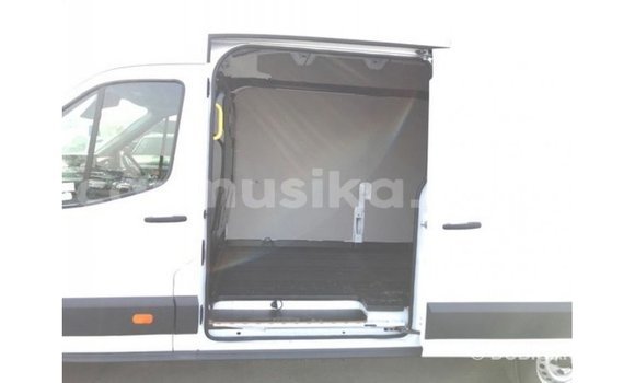 Buy Import Ford Club Wagon White Car in Import - Dubai in Harare Buy Import Ford Club Wagon White Car in Import - Dubai in Harare