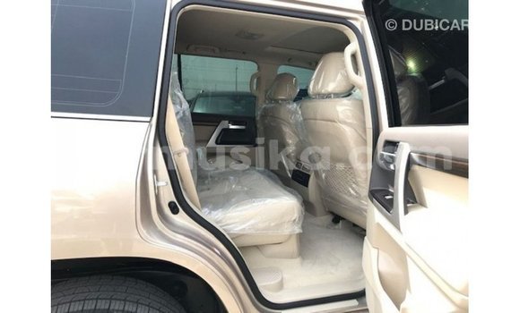 Nunua Imported Toyota Land Cruiser Nyingine Gari ndani ya Import - Dubai nchini Harare Nunua Imported Toyota Land Cruiser Nyingine Gari ndani ya Import - Dubai nchini Harare