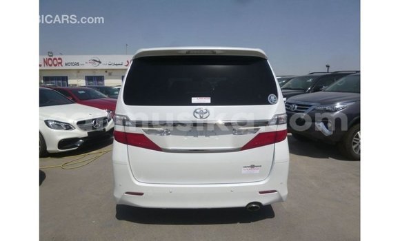 Buy Import Toyota Vellfire White Car in Import - Dubai in Harare Buy Import Toyota Vellfire White Car in Import - Dubai in Harare