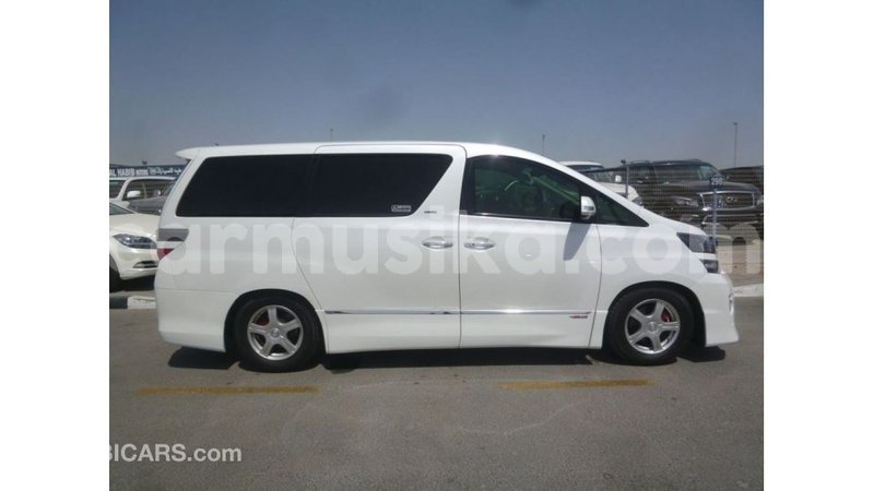Big with watermark toyota vellfire harare import dubai 12620