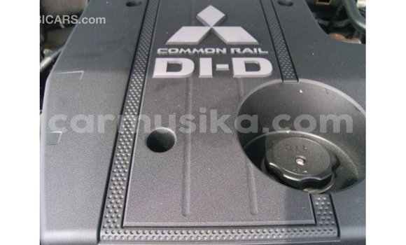 Tenga Imported Mitsubishi Pajero Nhema Mota in Import - Dubai in Harare Tenga Imported Mitsubishi Pajero Nhema Mota in Import - Dubai in Harare