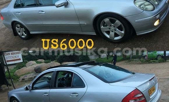 Acheter Occasion Voiture Mercedes‒Benz E-klasse Gris à Harare, Harare Acheter Occasion Voiture Mercedes‒Benz E-klasse Gris à Harare, Harare