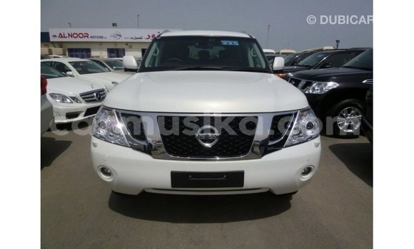Nunua Imported Nissan Patrol Nyeupe Gari ndani ya Import - Dubai nchini Harare Nunua Imported Nissan Patrol Nyeupe Gari ndani ya Import - Dubai nchini Harare