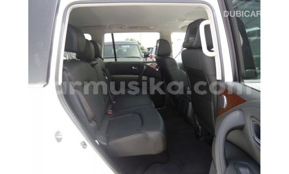 Nunua Imported Nissan Patrol Nyeupe Gari ndani ya Import - Dubai nchini Harare Nunua Imported Nissan Patrol Nyeupe Gari ndani ya Import - Dubai nchini Harare