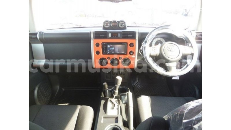 Big with watermark toyota fj cruiser harare import dubai 12642