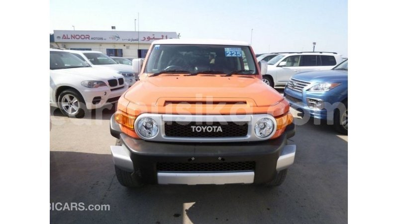 Big with watermark toyota fj cruiser harare import dubai 12642