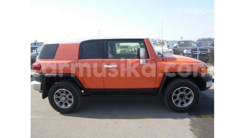 Big with watermark toyota fj cruiser harare import dubai 12642