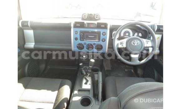 Tenga Imported Toyota FJ Cruiser Bhuruu Mota in Import - Dubai in Harare Tenga Imported Toyota FJ Cruiser Bhuruu Mota in Import - Dubai in Harare