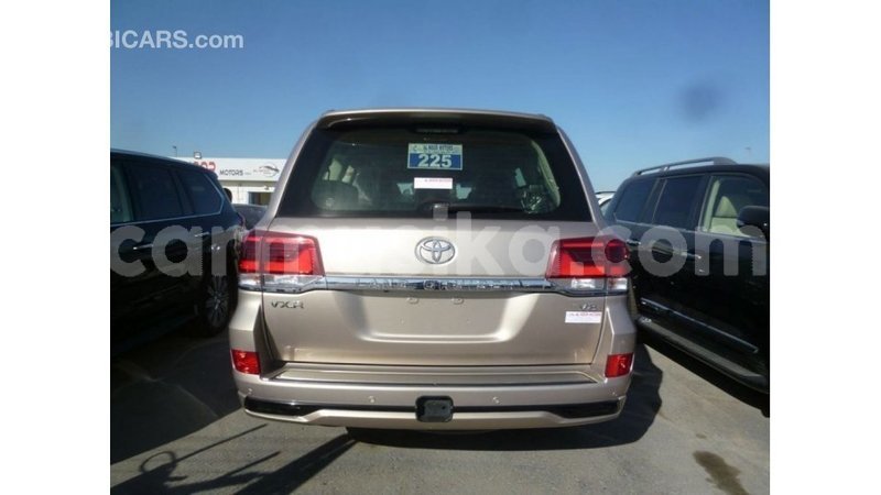 Big with watermark toyota land cruiser harare import dubai 12656