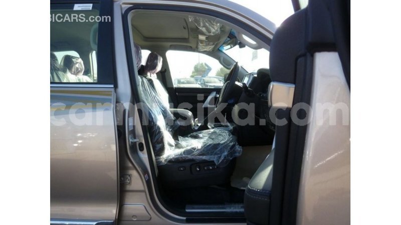 Big with watermark toyota land cruiser harare import dubai 12656