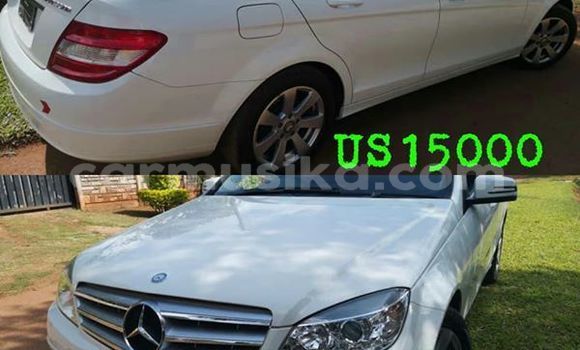 Acheter Occasion Voiture Mercedes‒Benz C-klasse Blanc à Harare, Harare Acheter Occasion Voiture Mercedes‒Benz C-klasse Blanc à Harare, Harare