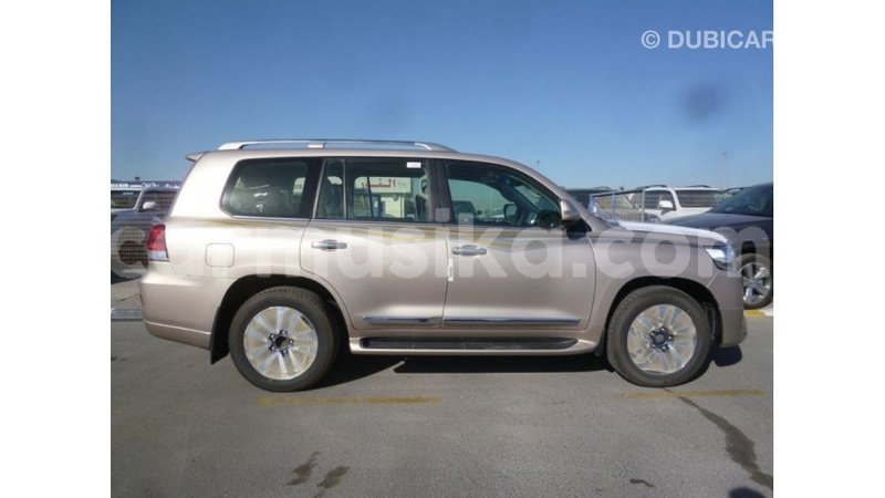 Big with watermark toyota land cruiser harare import dubai 12656