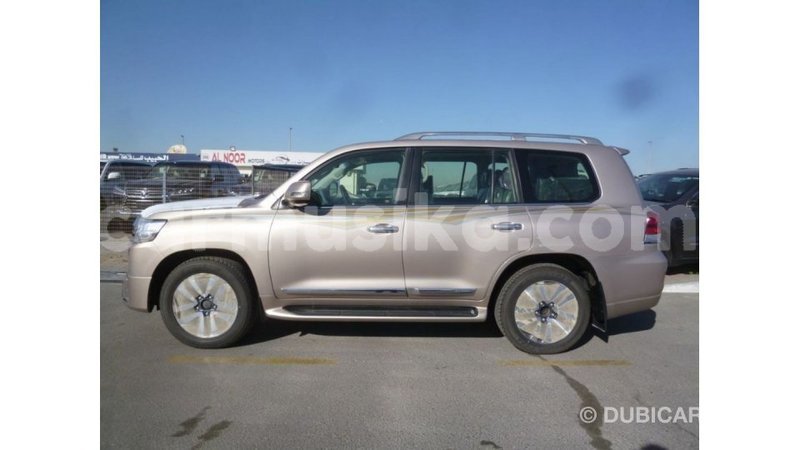 Big with watermark toyota land cruiser harare import dubai 12656