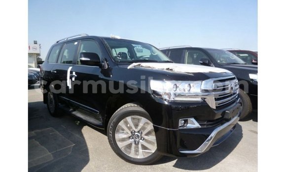 Tenga Imported Toyota Land Cruiser Nhema Mota in Import - Dubai in Harare Tenga Imported Toyota Land Cruiser Nhema Mota in Import - Dubai in Harare