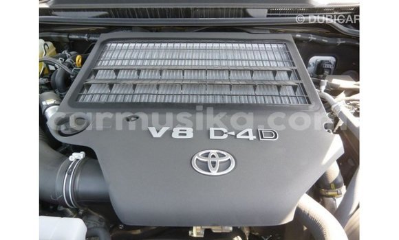 Tenga Imported Toyota Land Cruiser Nhema Mota in Import - Dubai in Harare Tenga Imported Toyota Land Cruiser Nhema Mota in Import - Dubai in Harare