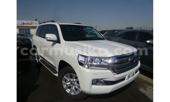 Buy Import Toyota Land Cruiser White Car in Import - Dubai in Harare Buy Import Toyota Land Cruiser White Car in Import - Dubai in Harare