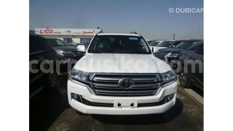 Big with watermark toyota land cruiser harare import dubai 12658